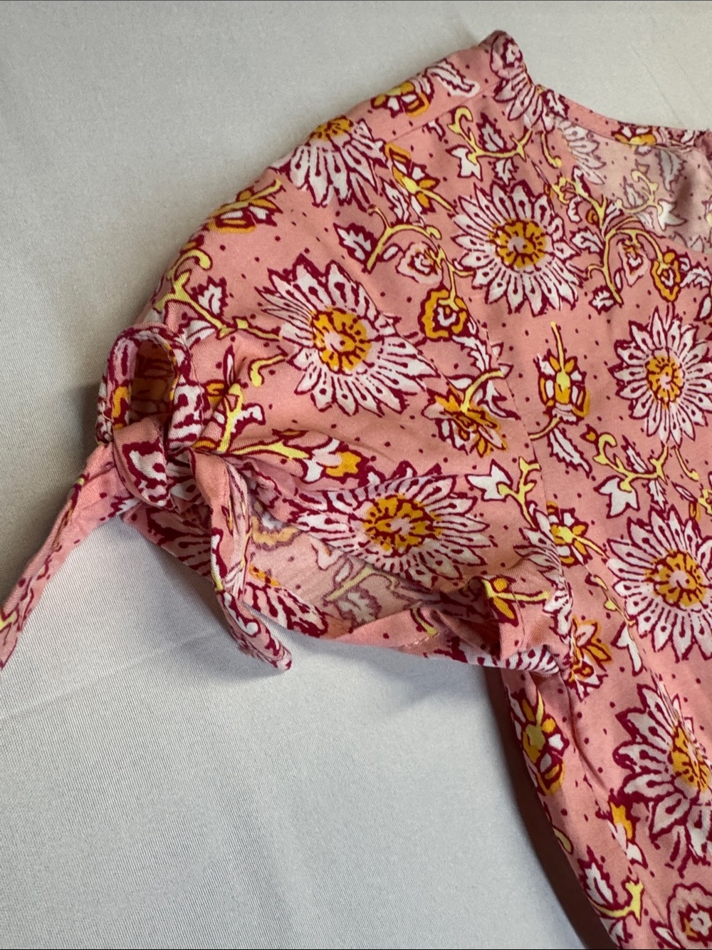 GAP Kids Pinky Floral Daisy Tie-Sleeve Casual Dress - Picture 3 of 8